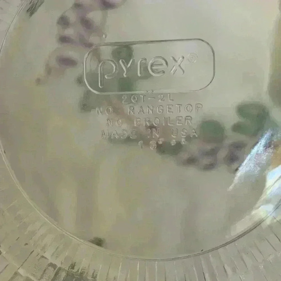 Vintage Pyrex clear Basket  Weave textured glass casserole dish with lid - Picture 3 of 6